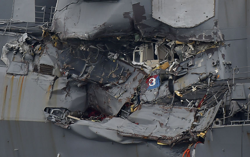 USS Fitzgerald. Фото AFP