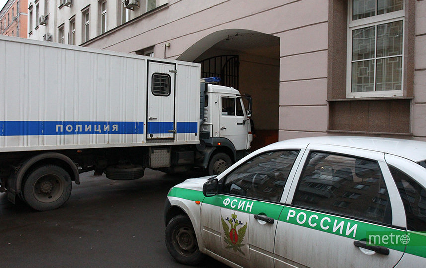 Экс-начальник управления автотранспорта ФСИН Виктор Свиридов совершил самоубийство в Чертановском районном суде Москвы после вынесения приговора по делу о вымогательстве. Фото Василий Кузьмичёнок