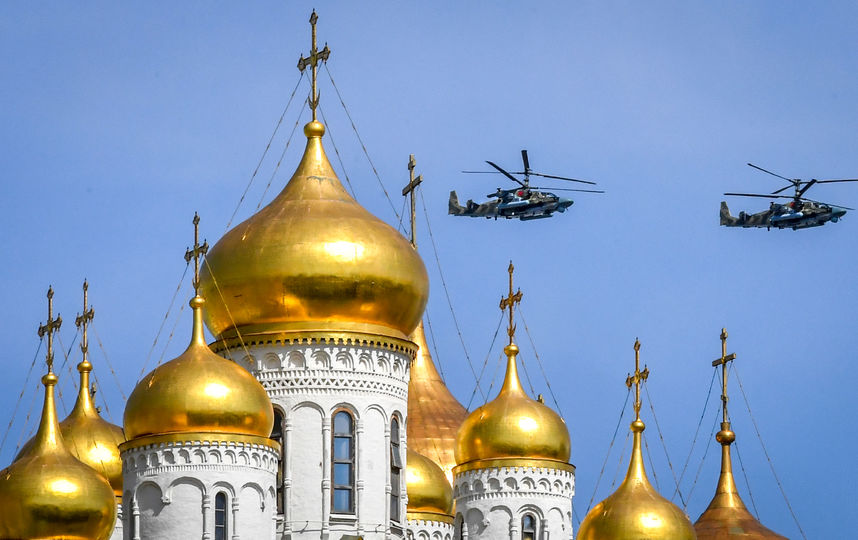 Пролёт авиации перед парадом Победы. Фото AFP