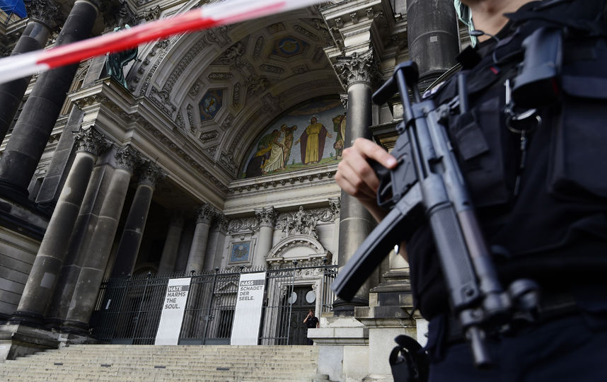 Инцидент в Берлинском соборе не был терактом. Фото AFP