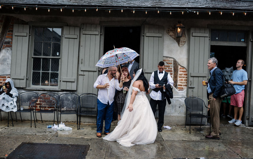 Жители Нового Орлеана готовятся к удару стихии. Фото AFP