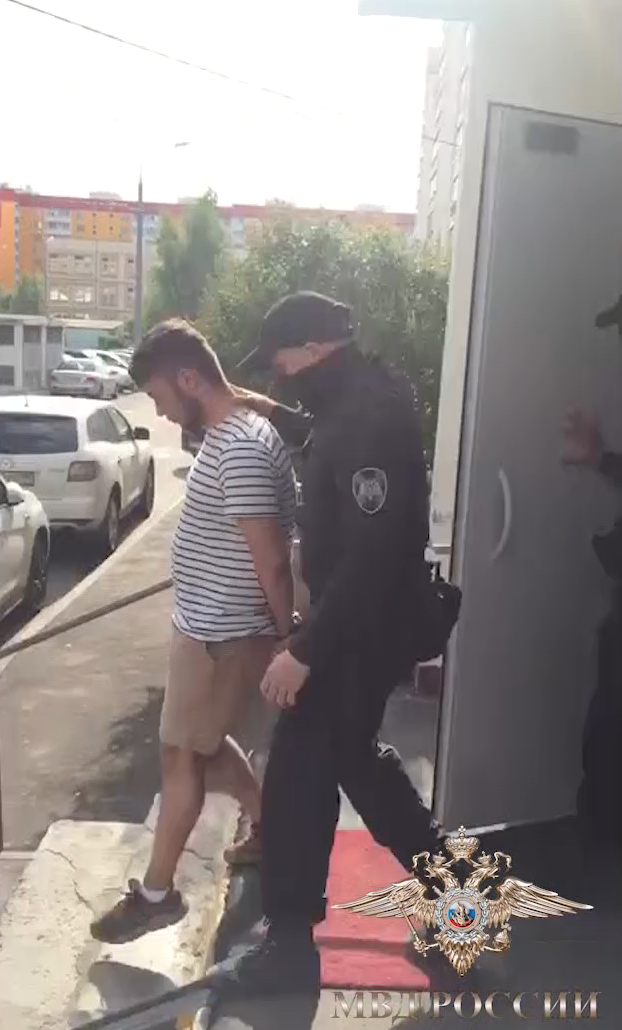 12 человек задержали в Москве по подозрению в подделке документов