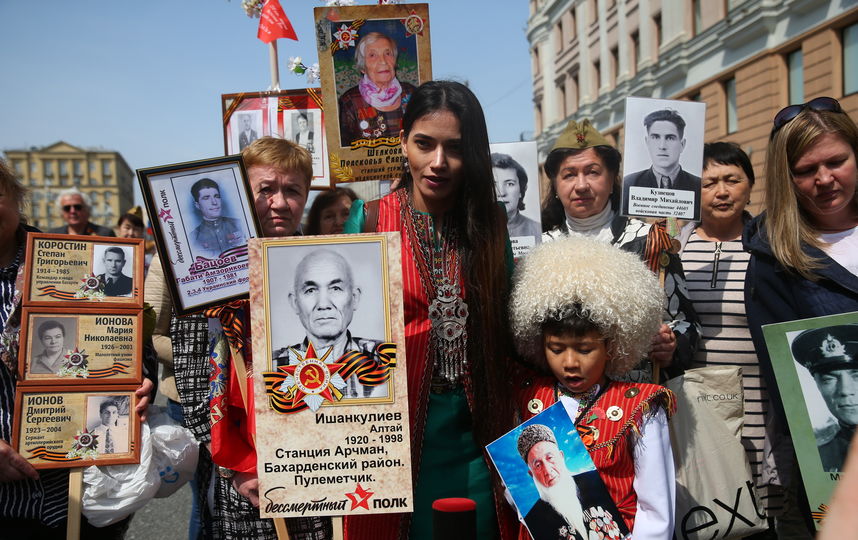 Шествие "Бессмертного полка" в Москве. Фото Василий Кузьмичёнок