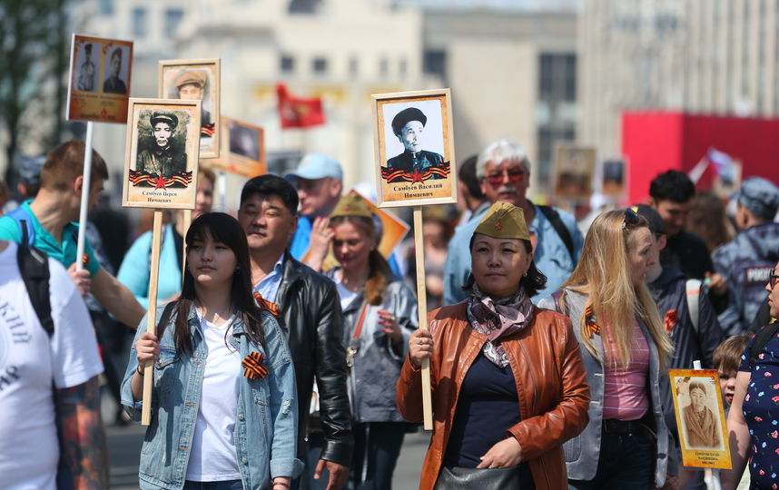 Шествие "Бессмертного полка" в Москве. Фото Василий Кузьмичёнок