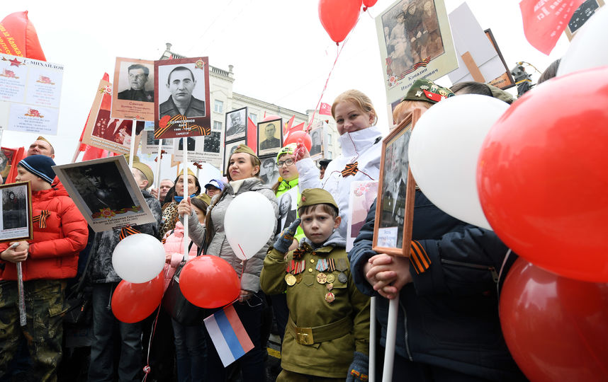 День Победы-2017 в Москве: на акцию "Бессмертный полк" вышло свыше 700 тысяч человек