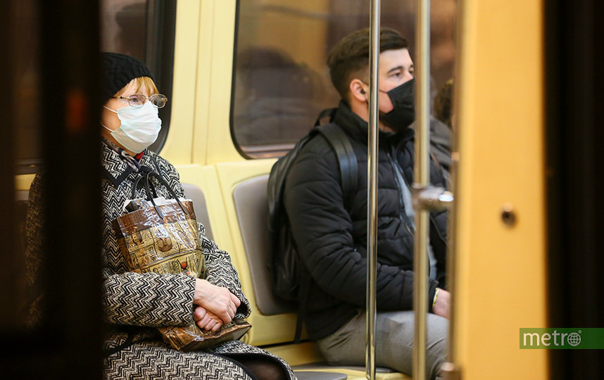 Дептранс: 99% пассажиров метро надели маски утром 15 мая