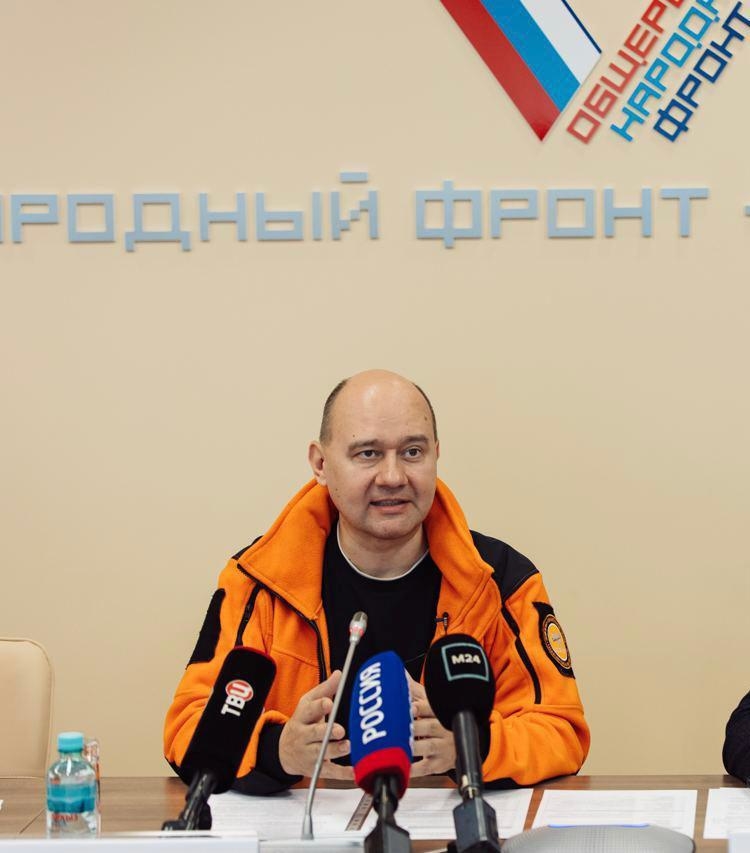 Координатор "ЛизаАлерт" Олег Леонов выступил с инициативой создать реестр бездомных людей