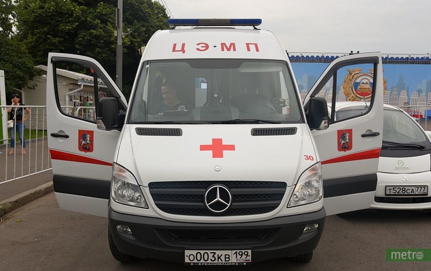 Две девушки получили химические ожоги, выпив воды из магазина в Москве