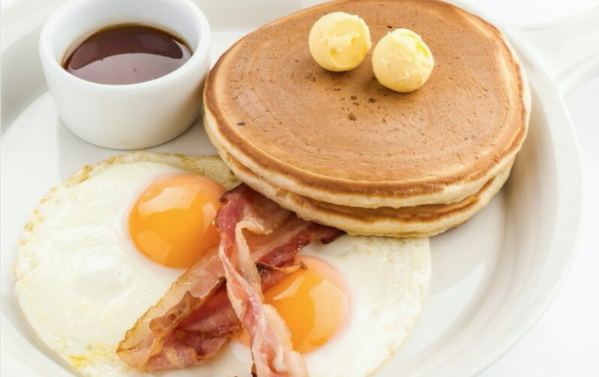 Ожидание: NY завтрак. Фото скриншоты  с приложения служб доставок