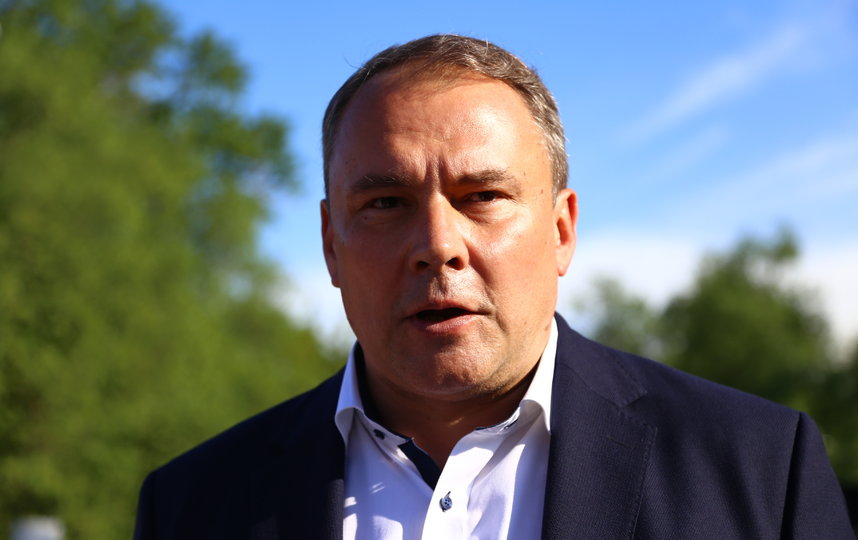 Петр Толстой заявил, что дворы в Кузьминках должны заасфальтировать максимально оперативно