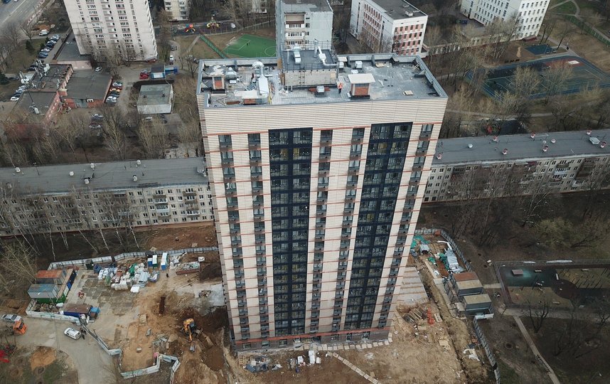 По реновации строят лучше, чем за деньги