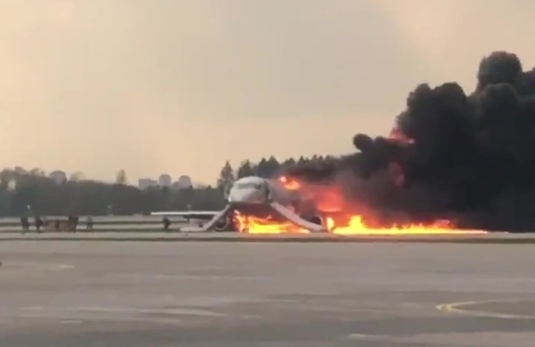 "Это горе для всего города!": в самолёте Sukhoi Superjet 100 погибли супруги Чупруновы