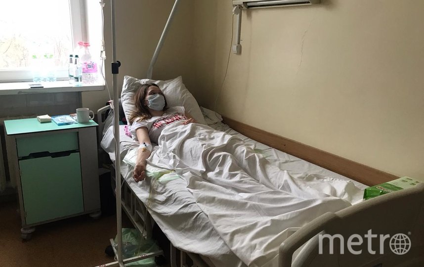 "Это самое страшное, что было со мной": 28-летняя пациентка с коронавирусом мечтает обнять родных