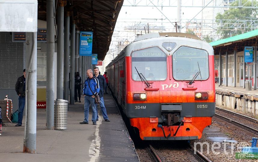 Электричка сбила трёх человек на станции "Перово" на востоке Москвы