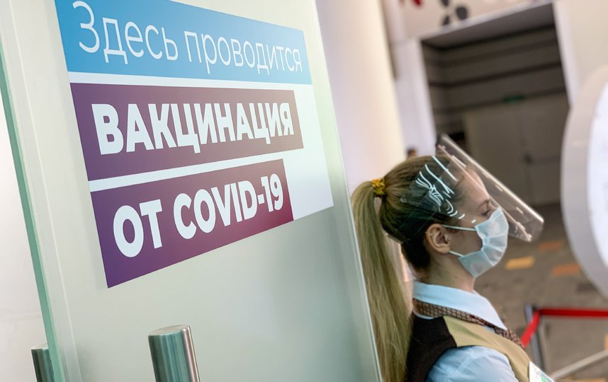 Собянин рассказал о повторных заболеваниях среди людей с "давней" прививкой