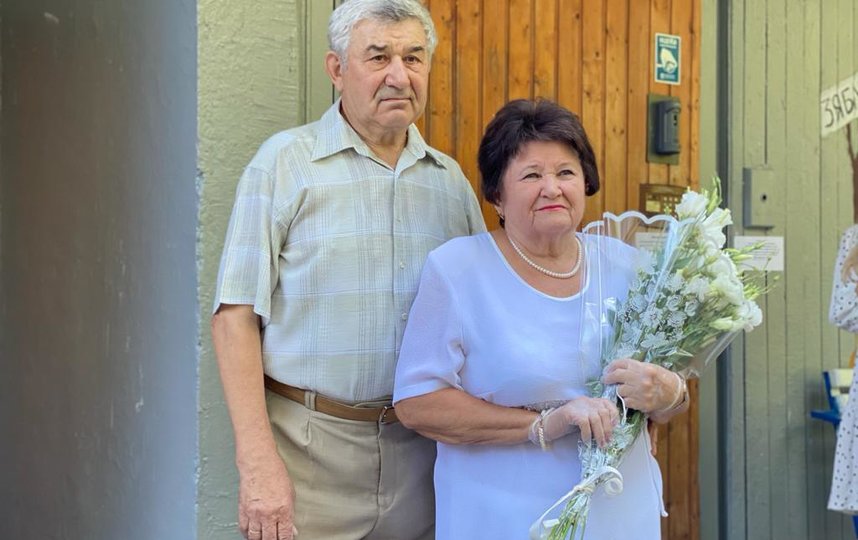 Свадьба в стиле 70-х прошла в Москве в преддверии Дня семьи, любви и верности