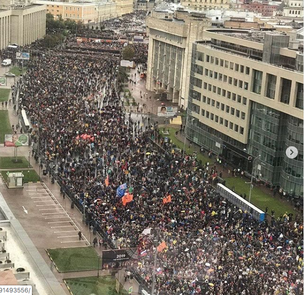 Кремль прокомментировал протестные акции в Москве