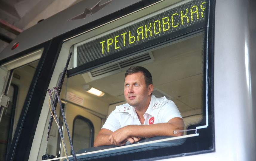Алексей Горяйнов признан лучшим машинистом Московского метро. Фото Василий Кузьмичёнок