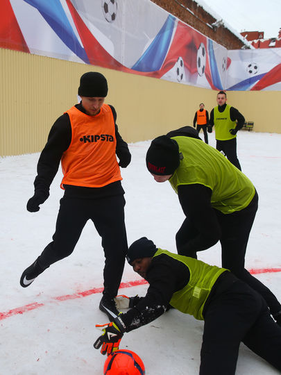 Борьба на "поле" шла нешуточная. Фото Василий Кузьмичёнок