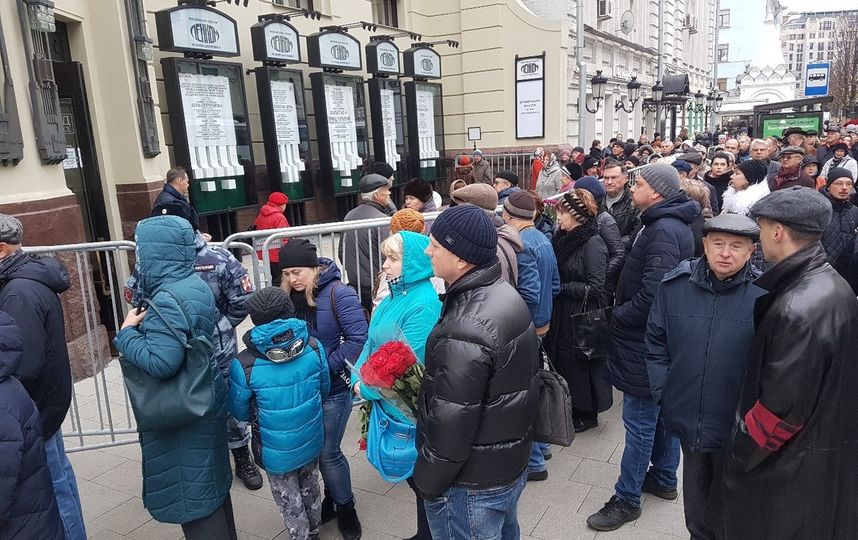 Москва прощается с Николаем Караченцовым. Фото Василий Кузьмичёнок