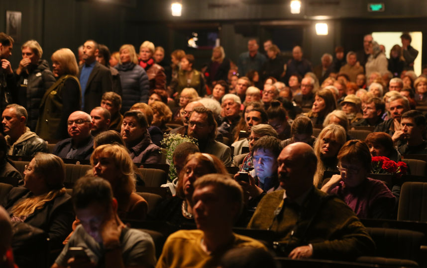 В театре "Ленком" прошла церемония прощания с его художественным руководителем. Фото Василий Кузьмичёнок