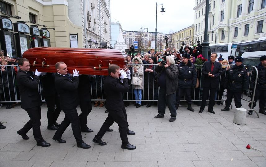Москва прощается с Николаем Караченцовым. Фото Василий Кузьмичёнок