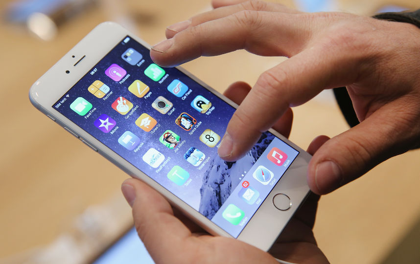 Москвич отозвал иск к Apple о "доведении до гомосексуализма"