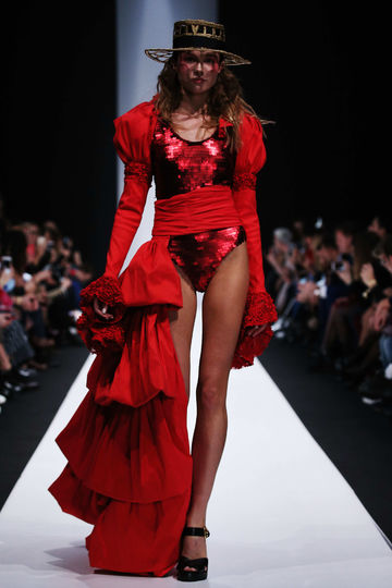 Mercedes-Benz Fashion Week в Москве: Дизайнеры против СПИДа