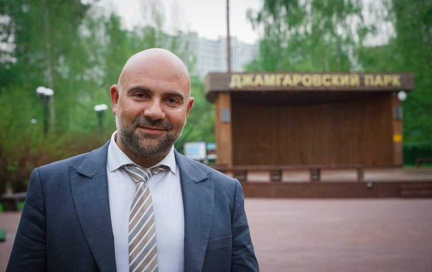 Баженов уверен, что модернизация школ и поликлиник столицы задаст тренд развития образования и медицины во всей стране