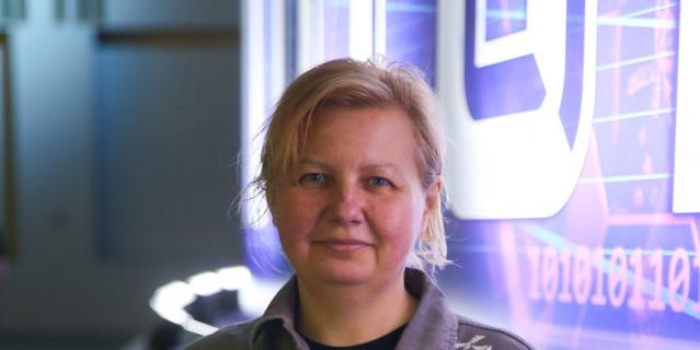 Неля Яковлева.