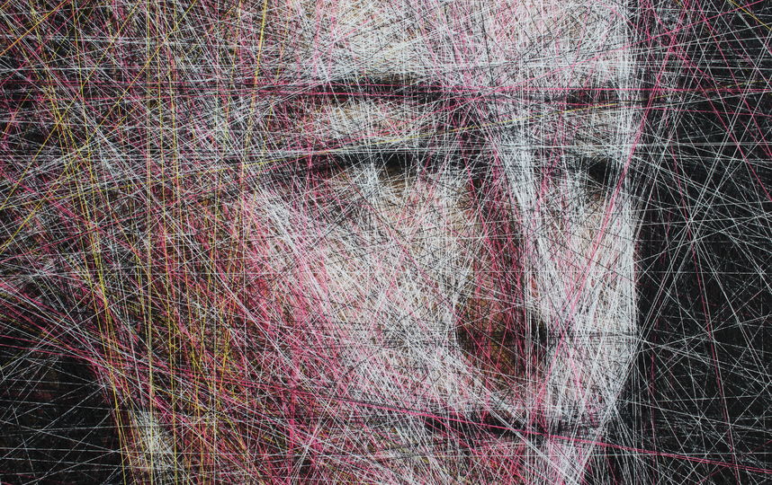 Художественные шедевры из ниток. Фото предоставлено Ани Абакумовой