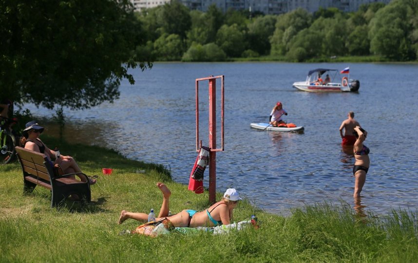 Открытие пляжного сезона в Подмосковье. Фото Василий Кузьмичёнок