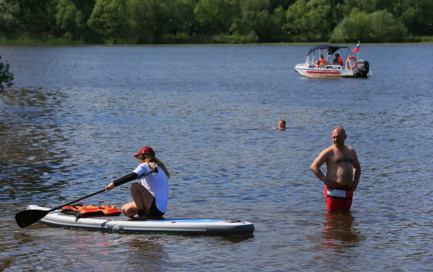 Открытие пляжного сезона в Подмосковье. Фото Василий Кузьмичёнок