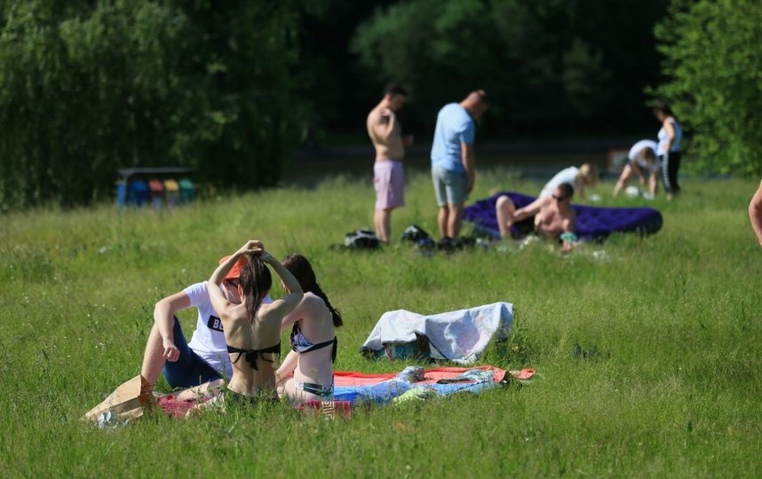 Открытие пляжного сезона в Подмосковье. Фото Василий Кузьмичёнок