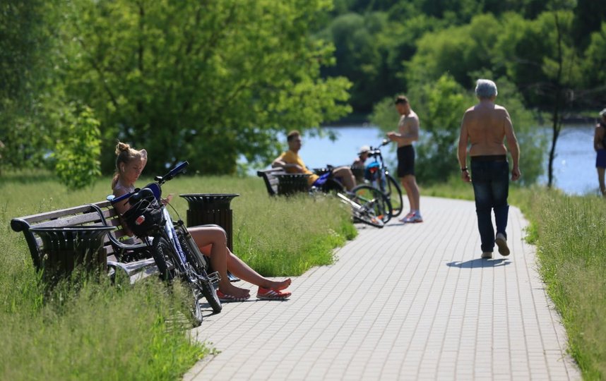 Открытие пляжного сезона в Подмосковье. Фото Василий Кузьмичёнок