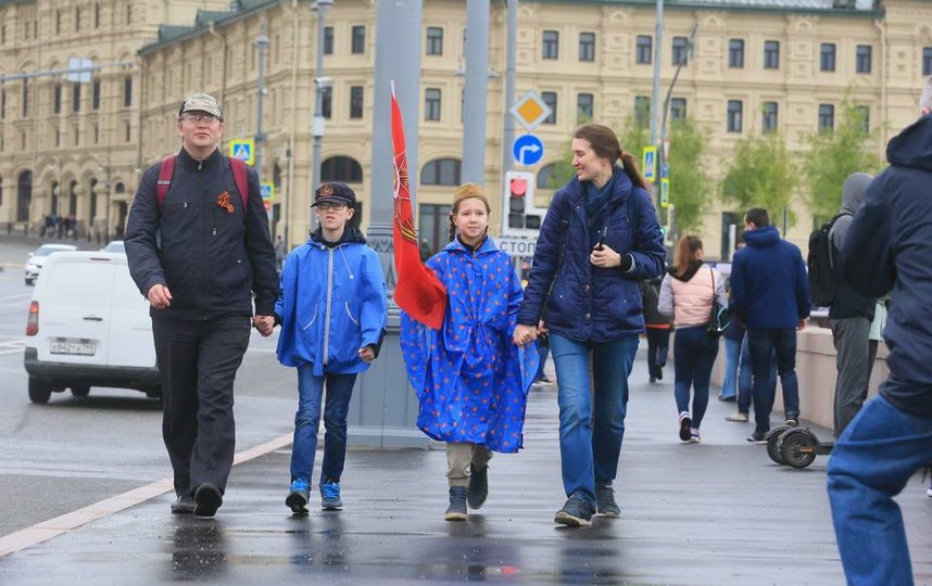 Москвичи нарушили самоизоляцию из-за Парада Победы: фото