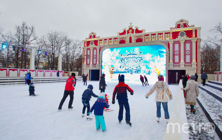 В этом году "Путешествие в Рождество" будет идти до 14 января на 79 площадках города. Фото Василий Кузьмичёнок, "Metro"