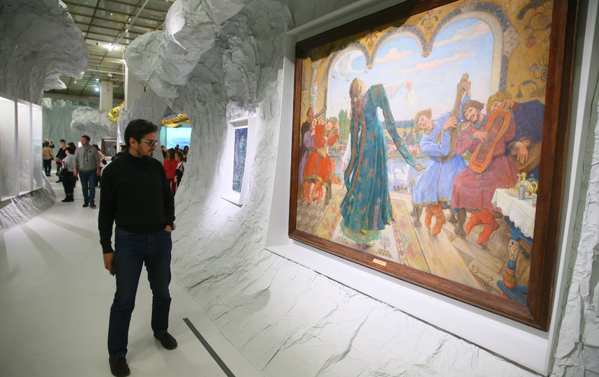 В Москве открылась масштабная выставка "Русская сказка. От Васнецова до сих пор". Фото Василий Кузьмичёнок