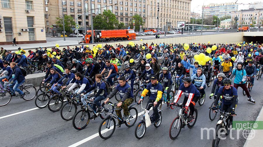 На Садовом кольце в столице проходит пятый велопарад. Фото Василий Кузьмичёнок., "Metro"