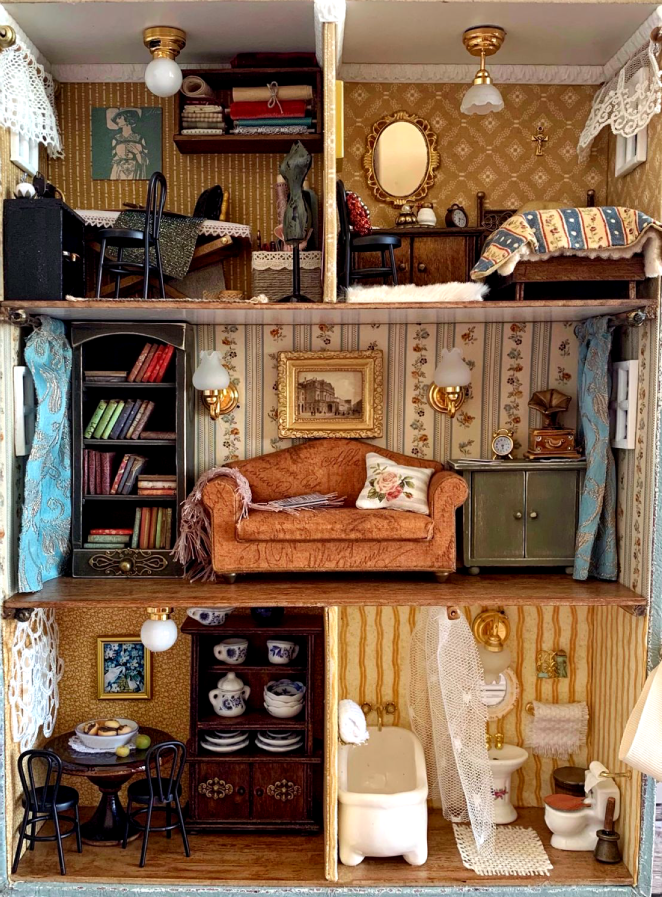 "В день, когда этот кукольный домик был завершён, у меня родилась внучка Мия". Фото Instagram: @olgamokriskaya