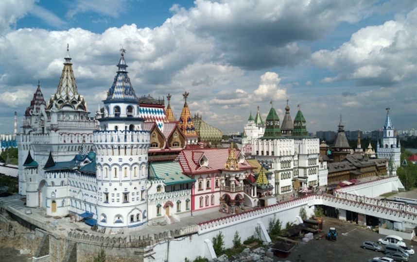 Названа причина пожара в Измайловском кремле на востоке Москвы