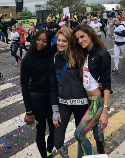 Звёздные участники забега "Бегущие сердца" в Москве. Фото instagram/rudkovskayaofficial