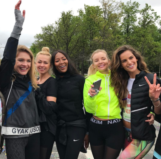 Звёздные участники забега "Бегущие сердца" в Москве. Фото instagram/rudkovskayaofficial