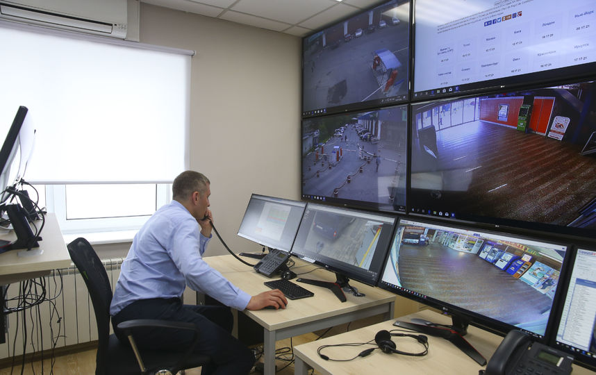 Сотрудники центра работают в связке с волонтёрами, которые ищут детей на улице. Фото Василий Кузьмичёнок