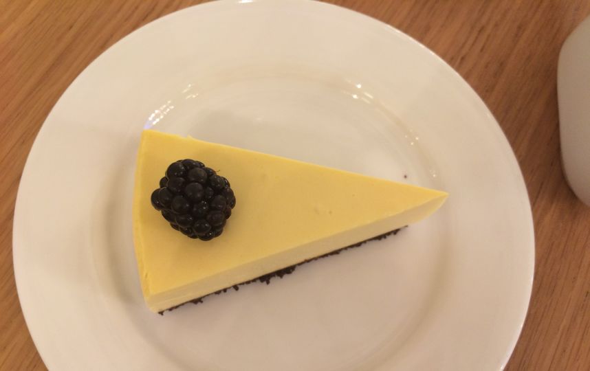 Чизкейк в Upside Down Cake. Фото Ольга Захарец