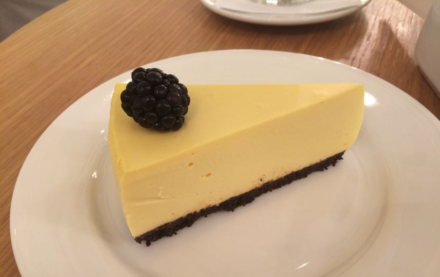Чизкейк в Upside Down Cake. Фото Ольга Захарец