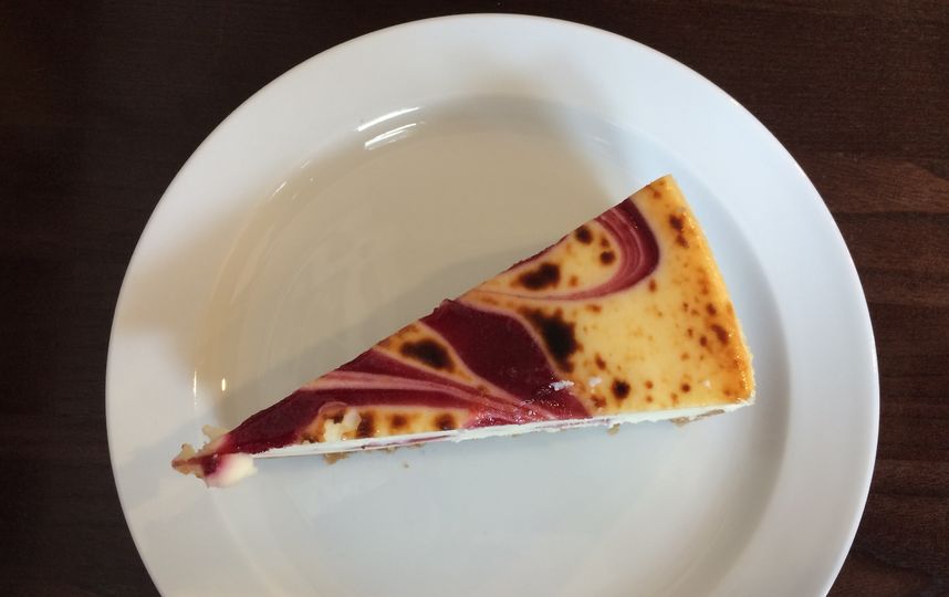Чизкейк в Starbucks. Фото Ольга Захарец