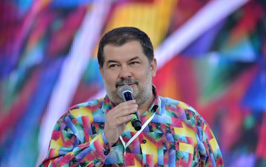 Писатель Лукьяненко и бизнесмен Дымов создадут сайт общественного движения "За Собянина"
