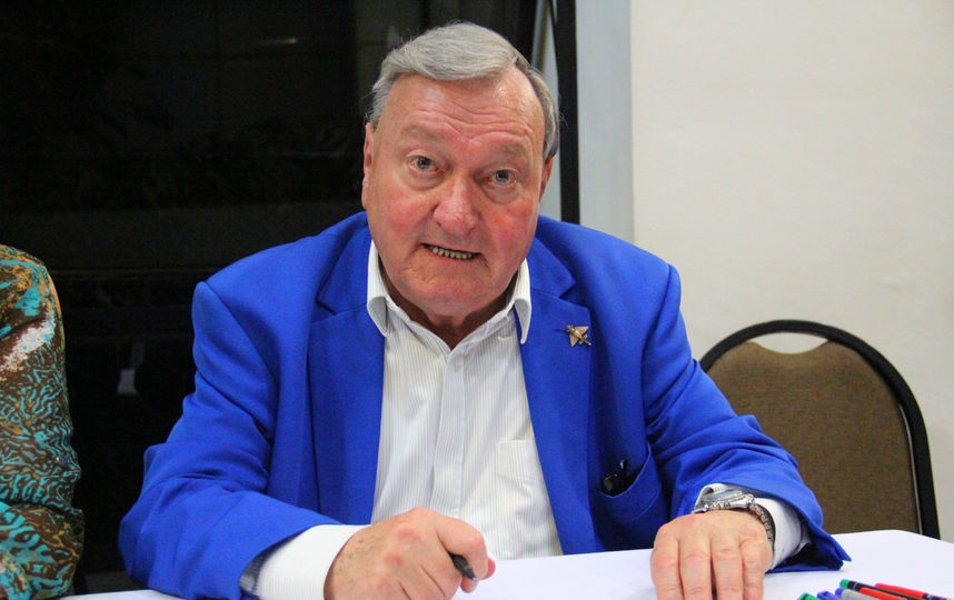 Эрих фон Дэникен: “Инопланетяне наблюдают за нами”