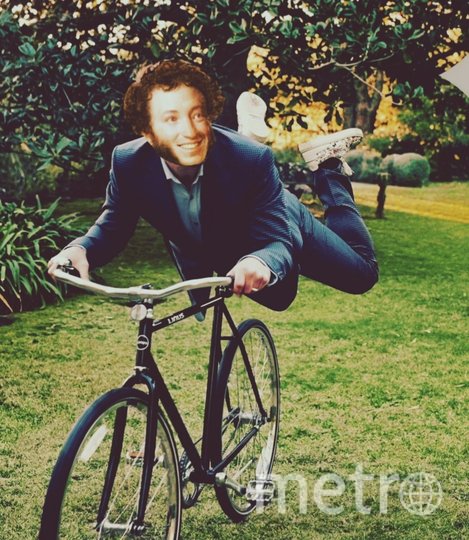 У Александра Сергеевича Пушкина теперь тоже есть аккаунт в Сети. Фото предоставил Карен Багдасарян, "Metro"